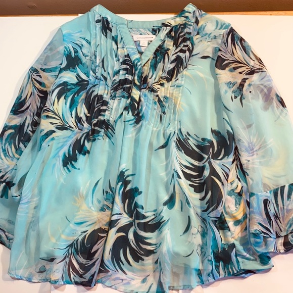 Charter Club- Mint Green printed blouse. Long sleeves. Size PM. Front lining. - Picture 1 of 7